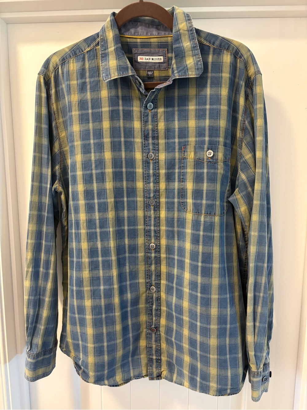 32 Bar Blues Men's Blue and Yellow Plaid Button-Down Shirt Size Large
